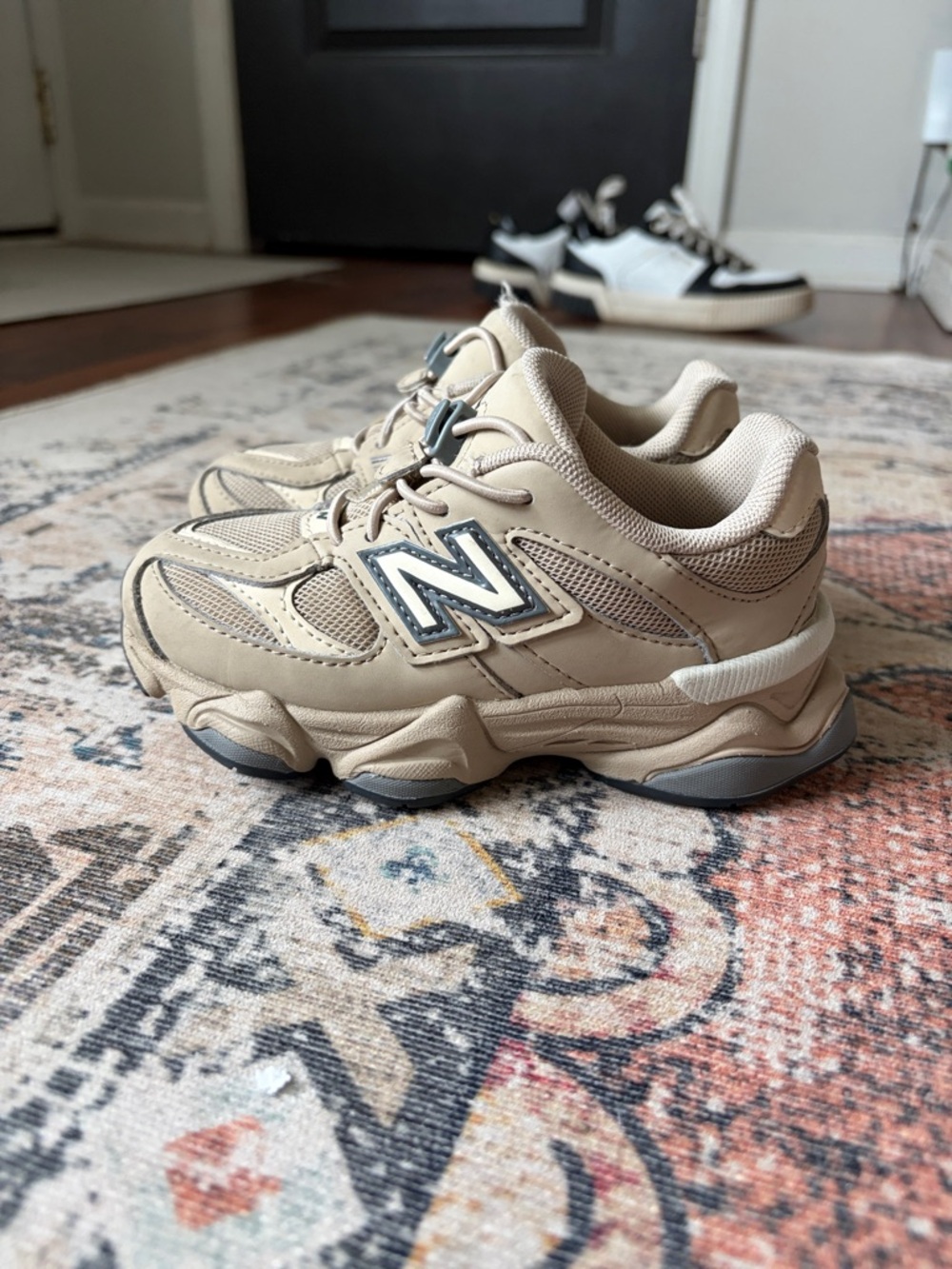 New balance 9060